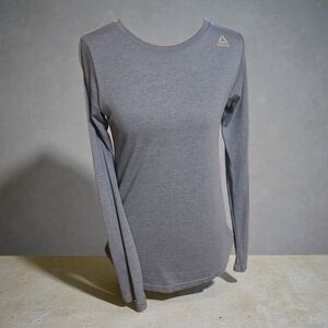 Reebok Women's Light Blue‎ Long Sleeve Top